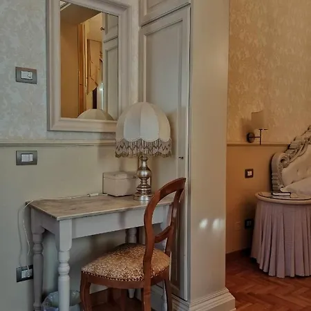 Relais Toti Beb Bed E Breakfast 3*