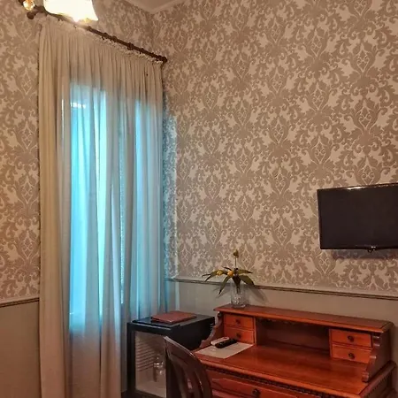 Relais Toti Beb Bed E Breakfast Oda ve Kahvaltı