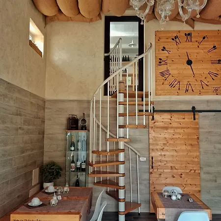 Relais Toti Beb Bed E Breakfast فندق مبيت وإفطار