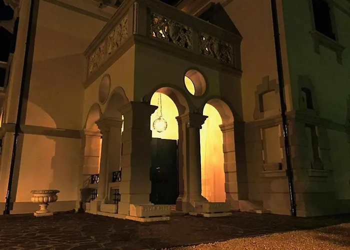 Relais Toti Beb Bed E Breakfast Bed & Breakfast 3*