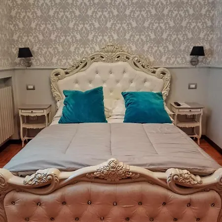 Relais Toti Beb Bed E Breakfast 3*