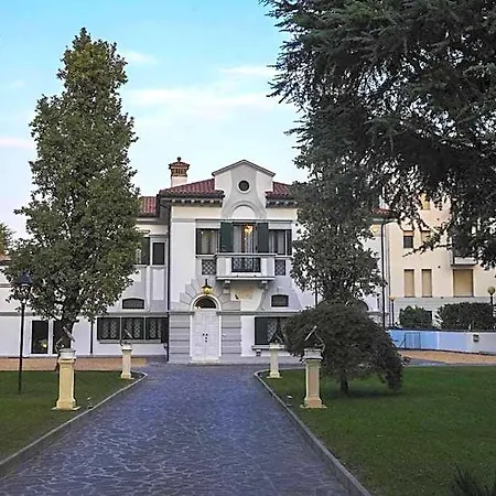 Relais Toti Beb Bed E Breakfast B&B