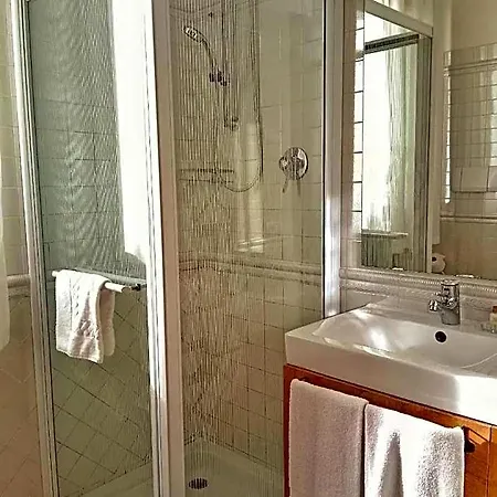 Alojamento de Acomodação e Pequeno-almoço Relais Toti Beb Bed E Breakfast 3*