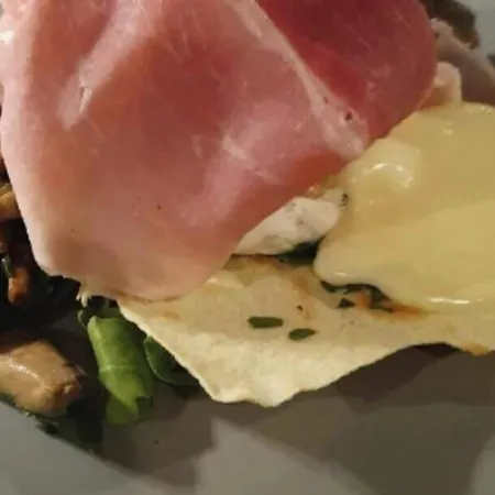 לינה וארוחת בוקר Relais Toti Beb Bed E Breakfast מוגליאנו ונטו